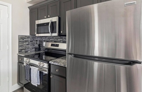 Richmond Apartment | Discover River Park West Residences - Family-Friendly Retreat