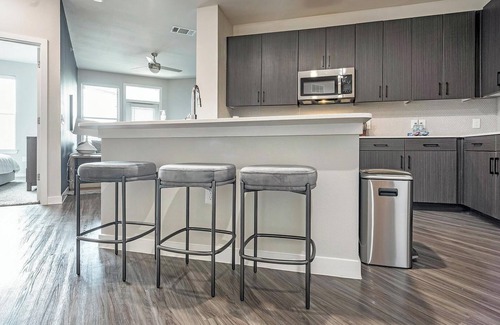 Wetmore Apartment | Landing | Incredible 2BD, Gym, Clubhouse