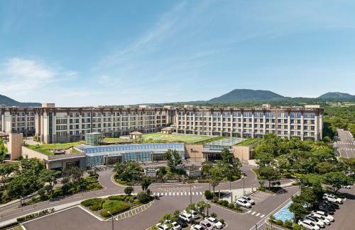 Andeok Hotel | Experience Jeju Shinhwa World Hotel: Family-Friendly Retreat