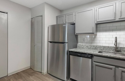 Huntsville Apartment | Landing | Modern 1BD, Gym, Clubhouse