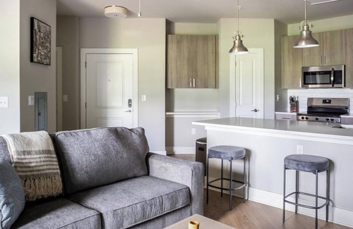 Fort Myers Apartment | Landing | Modern 1BD, Pool, Clubhouse