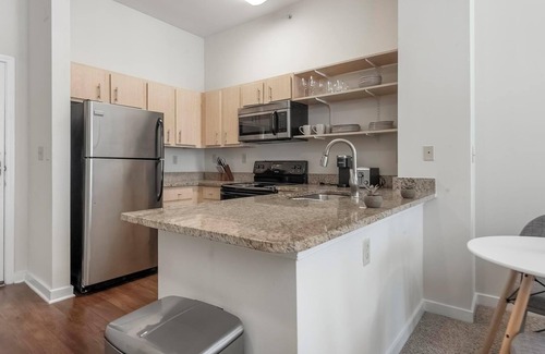 New Pathways Apartment | Relaxing Stay at The Bristol on Union - Family Friendly
