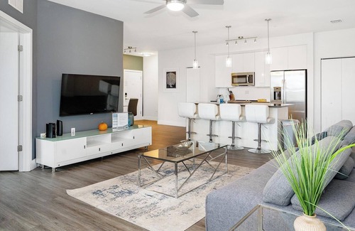 Port Tampa City Apartment | Landing | Modern 2BD, Clubhouse, Gym