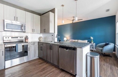 Tropic Apartment | Landing | Modern 2BD, Gym, Pool