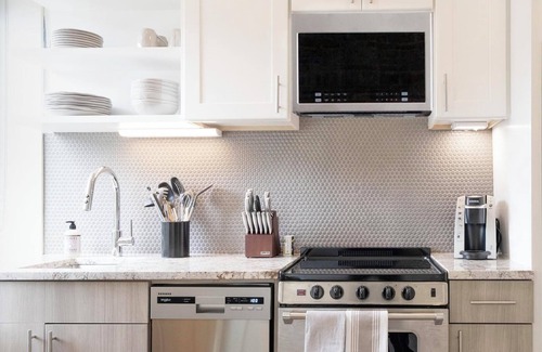 Dallas Apartment | Landing | Modern 2BD in Downtown Dallas