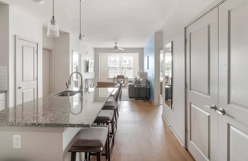 Murfreesboro Apartment | Landing | Modern 2BD, Clubhouse, Yoga Studio