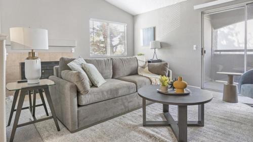 Sunrise Manor Apartment | Modern Apartment with Pet-Friendly Amenities Awaits You