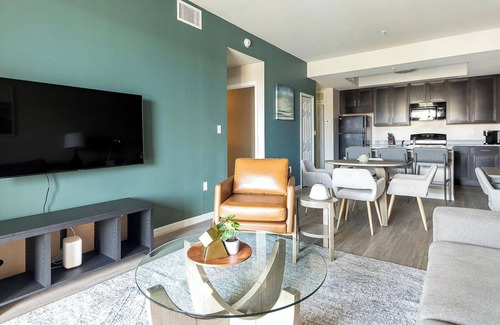 Fort Myers Apartment | Landing | Spectacular 1BD, Pool, Gym
