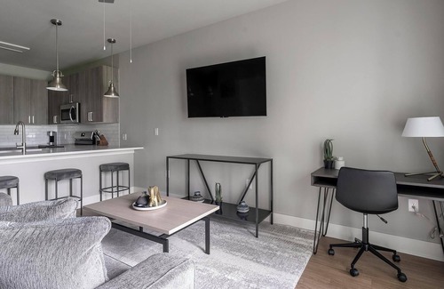 Fort Myers Apartment | Landing | Spectacular 1BD, Gym, Pool