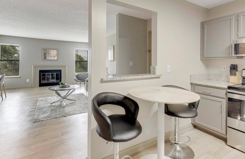 Huntsville Apartment | Landing | Spectacular 1BD, Gym, Pool