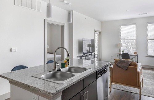 Haltom City Apartment | Discover Bellrock Upper North: 1 Bedroom in Haltom City