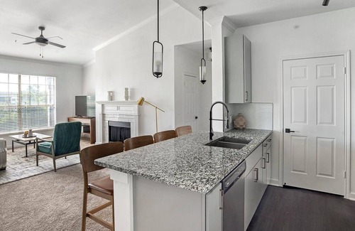 McNeil Apartment | Landing | Stunning 1BD, Gym, Clubhouse