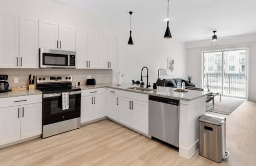 Denton Apartment | Landing | Stunning 1BD in Denton