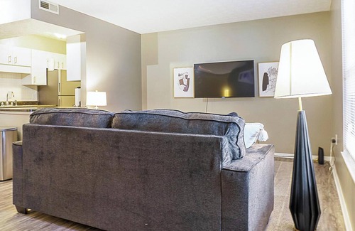 Downtown Dayton Apartment | Landing | Stylish 1BD, Clubhouse, Gym