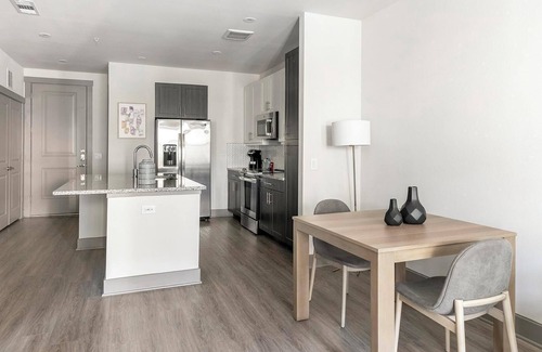 McKinney Apartment | Landing | Stylish 1BD, Gym, Pool