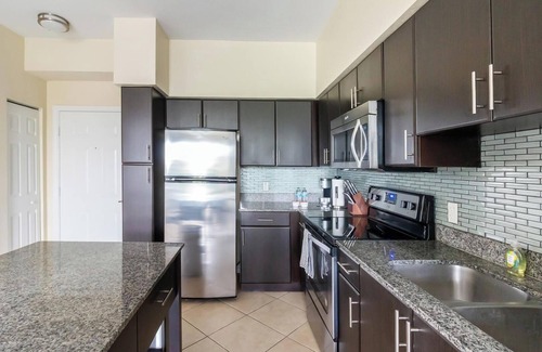 Miramar Apartment | Landing | Stylish 2BD, Gym, Clubhouse