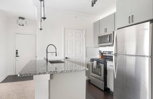 McNeil Apartment | Landing | Stylish 2BD, Pool, Clubhouse