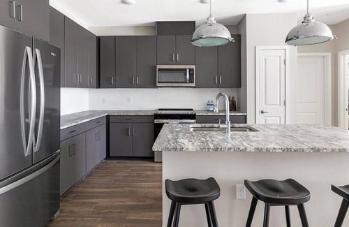 Huntsville Apartment | Landing | Stylish 2BD, Pool, Gym