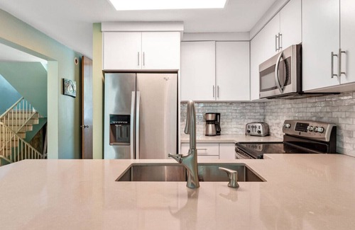 Puntas Condo | Discover Landing View 203 with Private Rooftop Oasis
