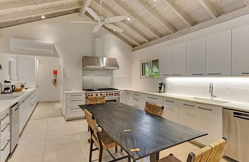 Sandy Lane Villa | Beachfront Landmark House & Cottage with Private Chef Services