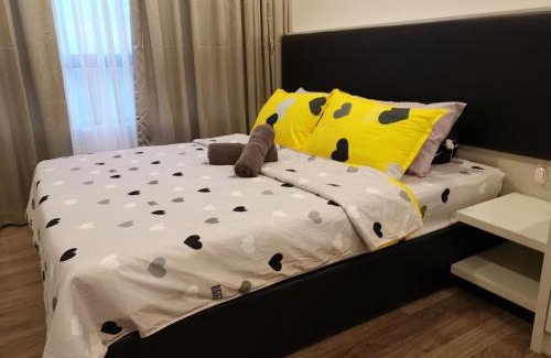 Kampung Bukit Dukong Apartment | Book Landmark Residence Sungai Long with High-Speed Internet