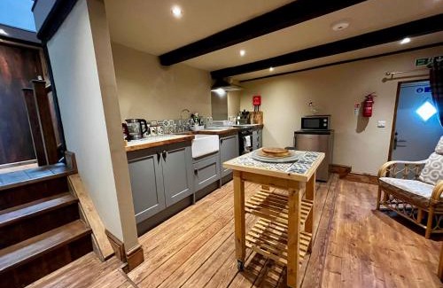 Lumbutts House | Oceanfront Retreat at Swallows Nest Barn - Rated 9.2/10