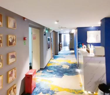 Central Business District Hotel | Family-Friendly Stays at 蓝尔兹酒店, Shenzhen Metro Access