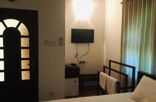Anuradhapura House | Discover Langama Thena - Family-Friendly Haven Awaits!