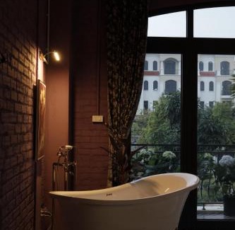 Van Giang Apartment | Discover Langmandi Experience: Family-Friendly Retreat
