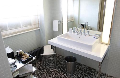 Kilkenny City Centre Hotel | Experience Comfort at Langtons Hotel Kilkenny, 4-Star Rated