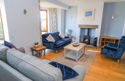 Arnside House | Langtree: Pet and Child Friendly 4-Star Retreat
