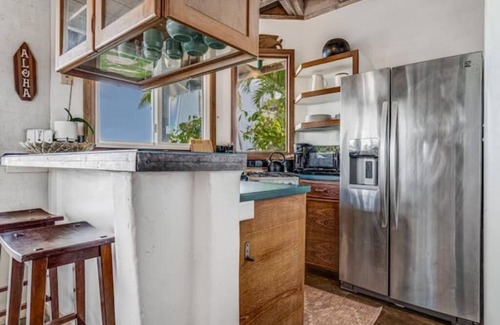 Kuau Cottage | Oceanfront Cottage Retreat at Lani Paradise for Families