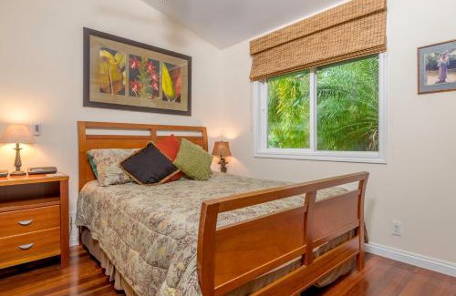 Lanikai House | Relax at Lanikai Ohana Hale: Family-Friendly with Pool