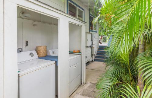 Lanikai House | Relax at Lanikai Ohana Hale: Family-Friendly with Pool