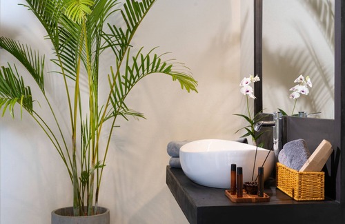 Gurupokuna Hotel | Relax at Lankavatara Ocean Retreat & Spa with Pool and Spa