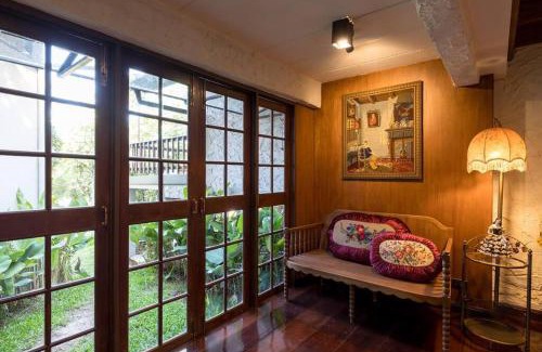 Mae Rim Villa | Cozy Lanna Charm Villa with Hot Tub in Maerim