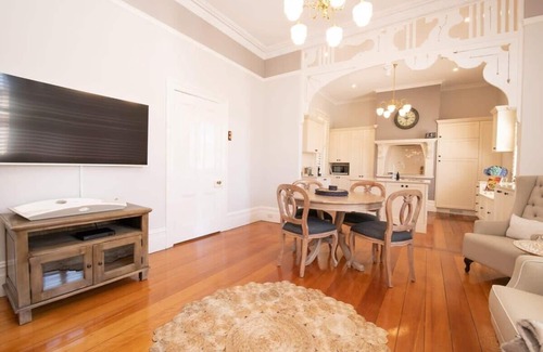 Orange House | Experience Lansdowne - Grand Byng St Heritage Home Awaits