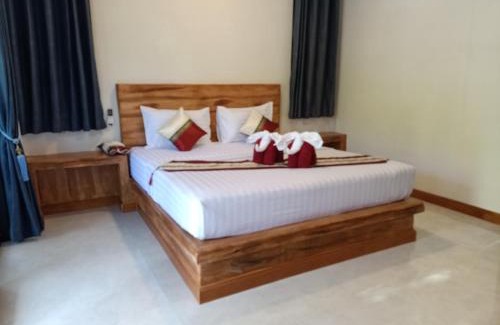 Ko Lanta Resort | High-Rated Lanta Buddy Bungalow with Family-Friendly Amenities