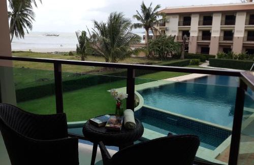 Saladan Resort | Discover LANTA PURA Beach Resort with Private Beach Access