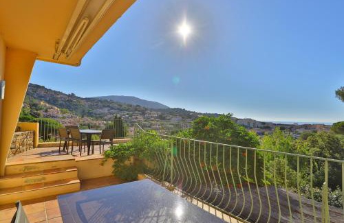 Bormes-Les-Mimosas Apartment | Oceanfront Lantana: 4-Star Stay with Spectacular Views