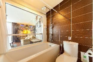 Ratchadaphisek Hotel | Discover Lantana Resort Hotel Bangkok: Family-Friendly Retreat