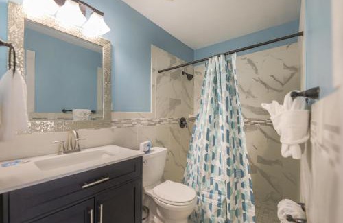 Captiva House | Pet-Friendly Lantana Suite with Pool & Family Amenities