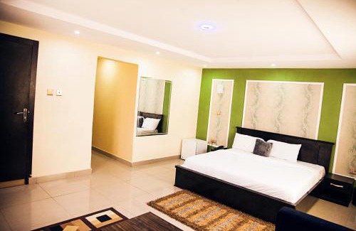 Ikeja Hotel | Lantano Cottage