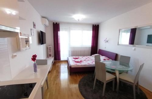 Zagreb Apartment | Family-Friendly Stay at Lanterna Apartment - Rated 9.6/10