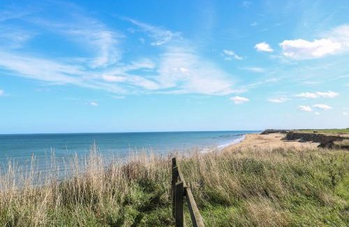 Happisburgh House | Discover Pet-Friendly Comfort at Lanthorn Cottage