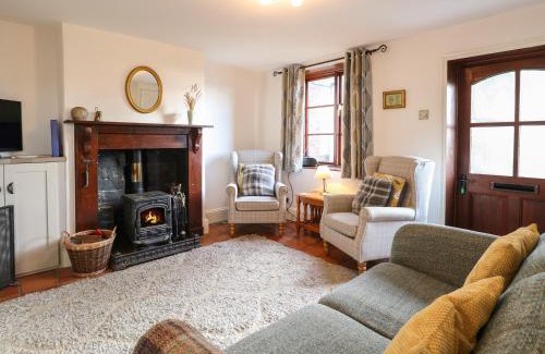 Happisburgh House | Discover Pet-Friendly Comfort at Lanthorn Cottage