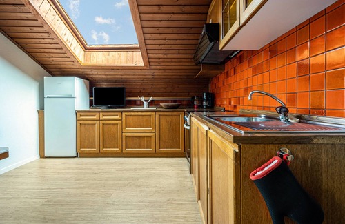 Casola Apartment | Cozy Lanz Maria Apartment with Garden and Spa Amenities