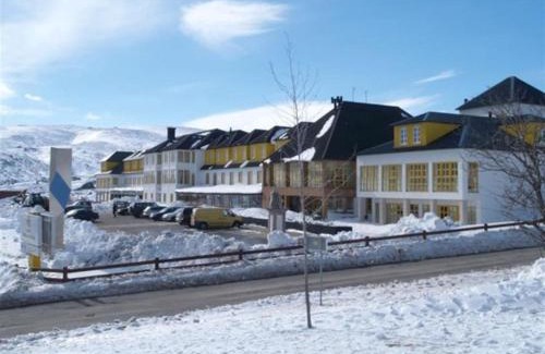 Penhas da Saude Apartment | Explore Lanzinha's Apartment: Rated 10/10 & Family-Friendly