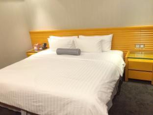Vientiane Hotel | Experience Luxury at Lao Plaza Hotel with Oceanfront Views