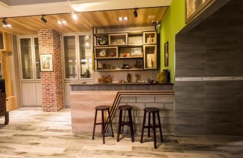 Jinning House | Family-Friendly Retreat at Lao Xu Shan Zhuang - Rated 9.2